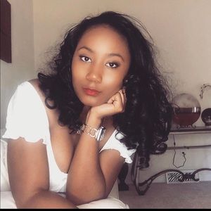 Meet your Posher, Ayanna